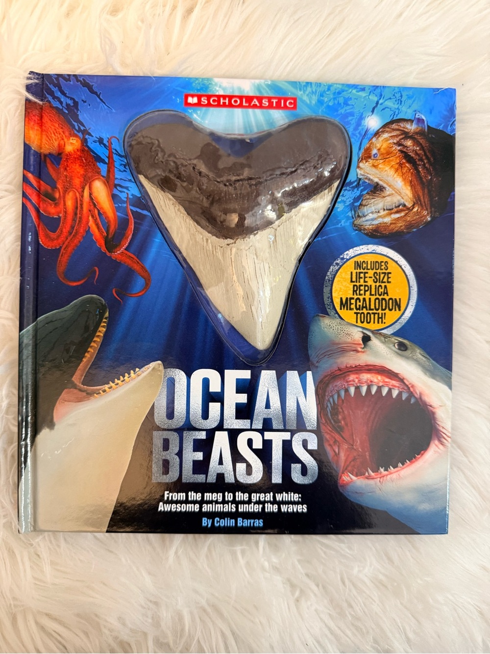 💫4/$25 • Scholastic Ocean Beasts Hardcover Book